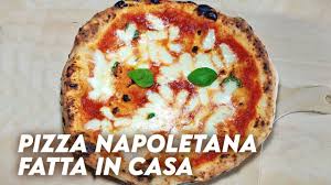 Pizza Napoletana Fatta In Casa Lievitazione 24 Ore Come In Pizzeria Youtube Nel 2020 Pizza Napoletana Pizza Forni Per Pizza