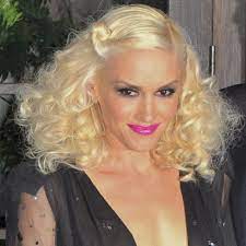 70 S Inspired Big Curls Smokey Eyes And Bubblegum Pink Lippy Glam Hair Night Hairstyles Hair Styles