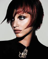 Betty Bee's Instagram, Twitter & Facebook