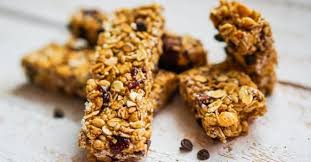 Recette De Barres Dietetiques Aux Flocons D Avoine Et Raisins Secs Recette Recette Barre De Cereales Recette Barre De Cereales