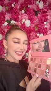 @blsmakeup nos enseña un makeup look que puedes hacer con la paleta Tease  Me de @Beauty Creations Cosmetics, en otras palabras la paleta que  esperabas que estuviera en stock ya volvio! Llevate la tuya ...