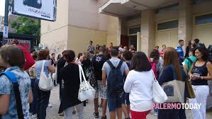 Il calendario scolastico è deliberato da ciascuna regione per le scuole che ricadono nel proprio territorio. Calendario Scolastico 2018 2019 Sicilia Ponti E Vacanze