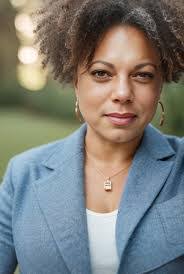 Kim Hohman's Instagram, Twitter & Facebook