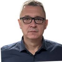 Robert Chelstowski's Instagram, Twitter & Facebook