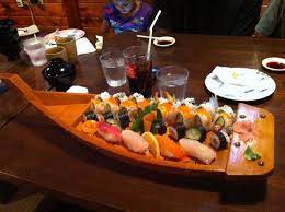 Best Sushi Bar I Know Of On Okinawa Yoshi Hachi S Best Sushi Sushi Bar Sushi