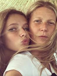 Top 30 pictures of young gwyneth paltrowthis gallery features 30 pictures of a beautiful young gwyneth paltrow, including several photos from her teenager. Apple Martin Looks Like A Young Gwyneth Paltrow In A New Pic Who What Wear Uk