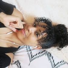 You don't need the scissors to achieve bang. How To Create Fake Bangs Fringe On Curly Hair Uk Curly Girl