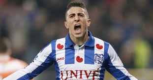 Şirketimiz ile serbest statüde yer alan profesyonel futbolcu bilal başacıkoğlu arasında, opsiyon hakkı kulübümüzde olmak üzere 2,5 yıllık anlaşma sağlanmıştır. Bilal Basacikoglu Kimdir Kariyeri Nasil Iste Bilal Basacikoglu Hakkindaki Detaylar