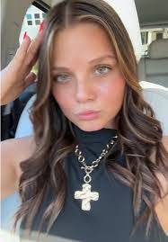 Kayla Fogg's Instagram, Twitter & Facebook