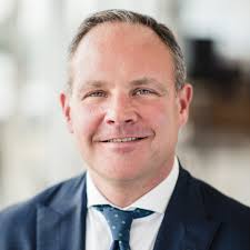 Collin Sewell's Instagram, Twitter & Facebook