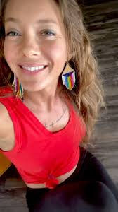 Hot of the beading table 😍🌈✨ Bead fringe to spice up your life 🔥,  #handmadejewelry #handmade #handmadewithlove #artisanjewelry  #beadedearrings