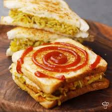 38 5k Likes 284 Comments Foodrush Foodrush Recipe On Instagram Bored With Having Maggi In The Same Form It S Recette Sandwich Sandwich Il Etait Temps