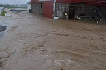 The bulk of the precip is confined to the first half of the day, with. Flash Flood Wikipedia