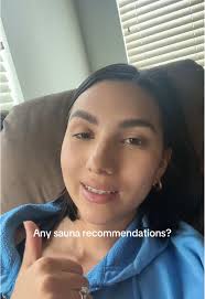 Priscilla Ballesteros (@priscillaballesteros)