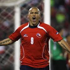 Hoy primer entrenamiento oficial de nuestro goleador humberto suazo bienvenido chupete. Good News Bad News For Chile Humberto Suazo Chupete Could Play In World Cup 2010 Doubtful For First Match Sbnation Com