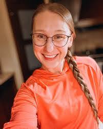 Jenifer Walls's Instagram, Twitter & Facebook