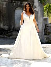 Maybe you would like to learn more about one of these? Brautkleid Curvy Braut Brautkleid Kleider