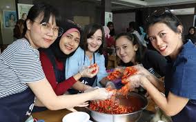 Our original and best seller, our jin original flavour kimchi is an authentic restaurant recipe. Kcc In Indonesia Hosts Event For Tasting And Making Kimchi Korea Net Mobile Site