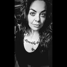 What device is most compatible with cricut exporer 2? Tablet, Computer,  laptop.