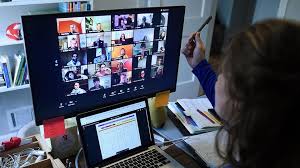 (or simply zoom) is an american communications technology company headquartered in san jose, california. Konferenz App Zoom Schliesst Sicherheitslucken Tagesschau De