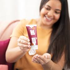Scentsy Body products help you express your individuality through fragrance  while nourishing your skin with vitamin-rich formulas. Scentsy Body is  fragrance that feels good! My personal favorite scent is Luna but our