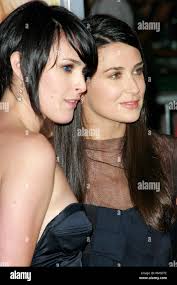 Family _20 red carpet event hi-res stock photography and images