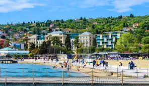 Rs), is a country in central europe. Playa Y Centro Vacacional Eslovenia De Portoroz Fotografia Editorial Imagen De Cubo Ciudad 99263712