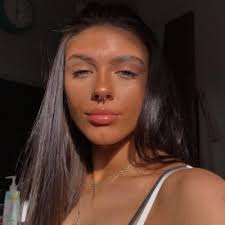 Grace Noble (@graceenoblee)