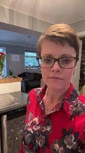 Lora Lowry's Instagram, Twitter & Facebook