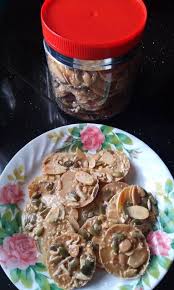 Menjadikan hobi sebagai sumber pendapatan. Biskut Florentine Almond Crunchy Food Drinks Baked Goods On Carousell