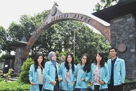 Spmb uns membuka pendaftaran untuk berbagai jenjang pendidikan, mulai dari program diploma (d3) spmb mahasiswa baru uns melalui seleksi mandiri jalur prestasi (smjp) bertujuan untuk. Penerimaan Mahasiswa Baru Uns 2016 Universitas Sebelas Maret