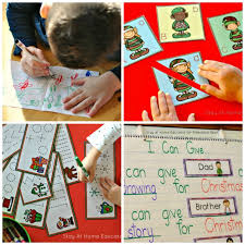 Simple enough for toddlers and preschoolers, but fascinating enough for kids of all ages! 20 Of The Best Christmas Literacy Activities For Preschool