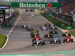 On the restart i think when perez moved over towards me, i clicked a switch and it basically switches the brakes off, hamilton told sky sports after. Lewis Hamilton Muss An Den Starts Weiter Arbeiten Formel1 De F1 News