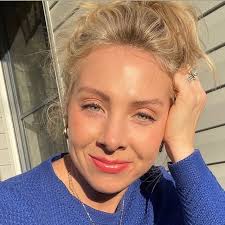 It's such a lovable top 5 for the DWTS finale tomorrow, I feel like they'll  all genuinely be happy for whoever wins. I wanna know who you all THINK  will win and