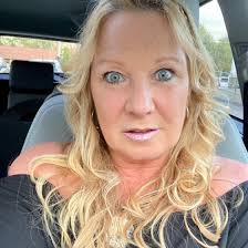 Christine Deblois's Instagram, Twitter & Facebook