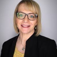 Lori Brewer's Instagram, Twitter & Facebook