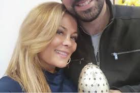 Es la persona que te abraza y por la espalda te entierra el puñal, eso no se hace, señaló una molesta cathy barriga. Carlitos Huerta A Twitter Los Cachetes Cuadrados De Cathy Barriga Son De Otro Nivel