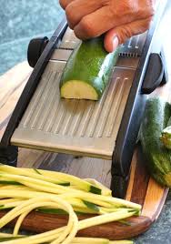 How to cut zucchini spaghetti. Asian Zucchini Noodles Recipe How To Make Zoodles Mantitlement
