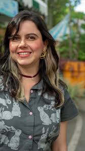 ¡Un final decisivo entre autoras! ¿Qué prefieres? Con Danielle Navarro.  @daniellenavarrobohorquez 🫶🏻 durante Días del libro. 📚