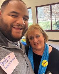 Karen Mcnerney's Instagram, Twitter & Facebook