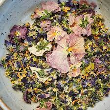 Preserved Violas Pansy We Ve Been Drying These Vitamin C Rich Edible Flowers All Spring Long For Our Flower Tea Edible Flowers Edible Landscaping Flower Tea
