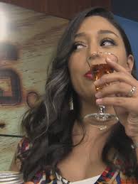 Whiskey Sipping: A 'Dame' Good Afternoon