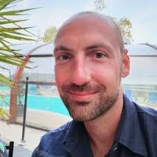 Jacques Decottignies's Instagram, Twitter & Facebook