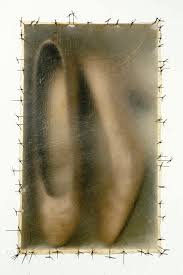 Her art makes you think and really get an understanding of what that society or. Trend Shots Arte Doris Salcedo La Artista Colombiana Mas Importante Del Momento A Nivel Internacional Ingresa Ya A W Doris Salcedo Art Artistic Installation