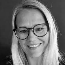 Therese Petersen's Instagram, Twitter & Facebook