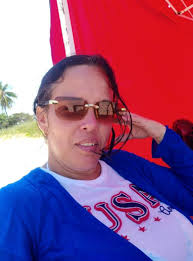 Buenas tardes grupo alguien me puede decir porque mis pollos tienen las  patas asi