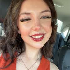 Who does good eyebrows in the nrv ?? Also whats your fav method wax,  threading, etc.