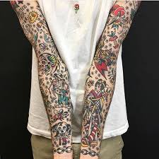 These vivid quilt tattoos can be used as a remembrance piece, or a tribute to design! Neo Traditional Tattoo Design History Body Tattoo Art