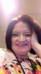 Hey Travis. Lisa. Rhea. Dunia and Lisa so happy your here have fun  🎸🤘👍🎹🎼🎵📀😂