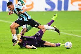 Destaque para douglas costa, que fez um 1º tempo muito bom, e guilherme guedes, autor do gol dos anfitriões. Sb8vz4mlquumkm